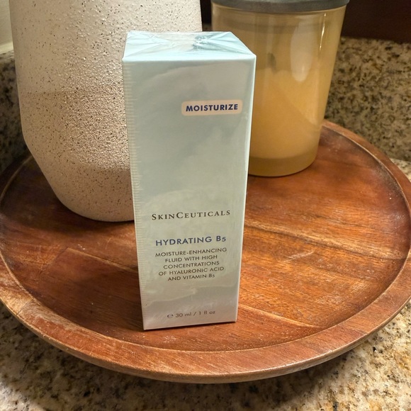 SkinCeuticals Other - 1oz SkinCeuticals Hydrating B5 Moisture Enhancing Fluid